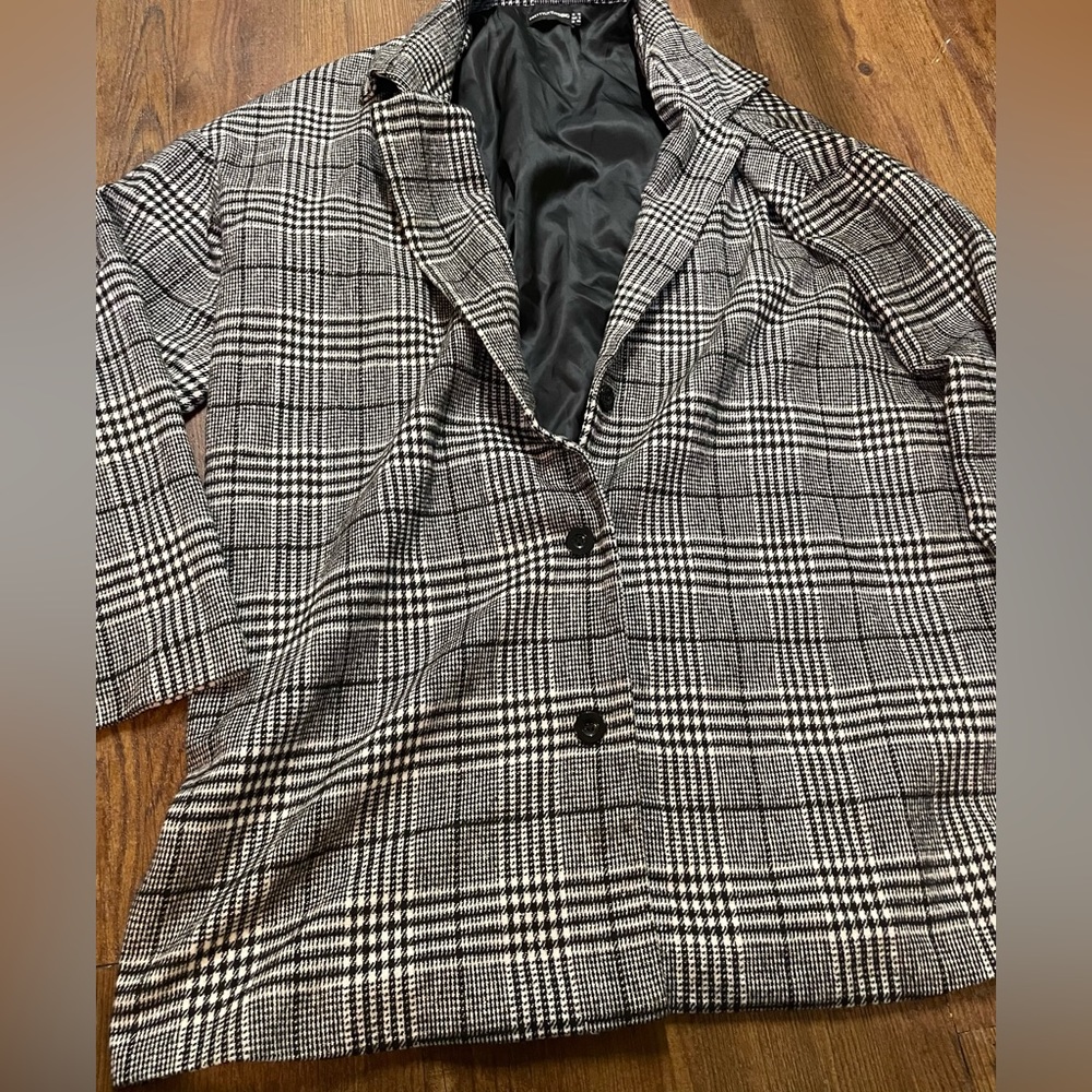 Prettylittlething Jacket